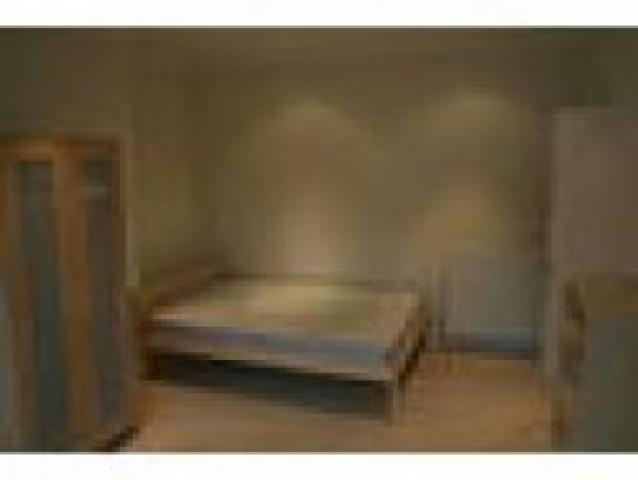 			Studio Apartment, 1 bath, 1 reception Flat			 Wentworth Road, GOLDERS GREEN NW11